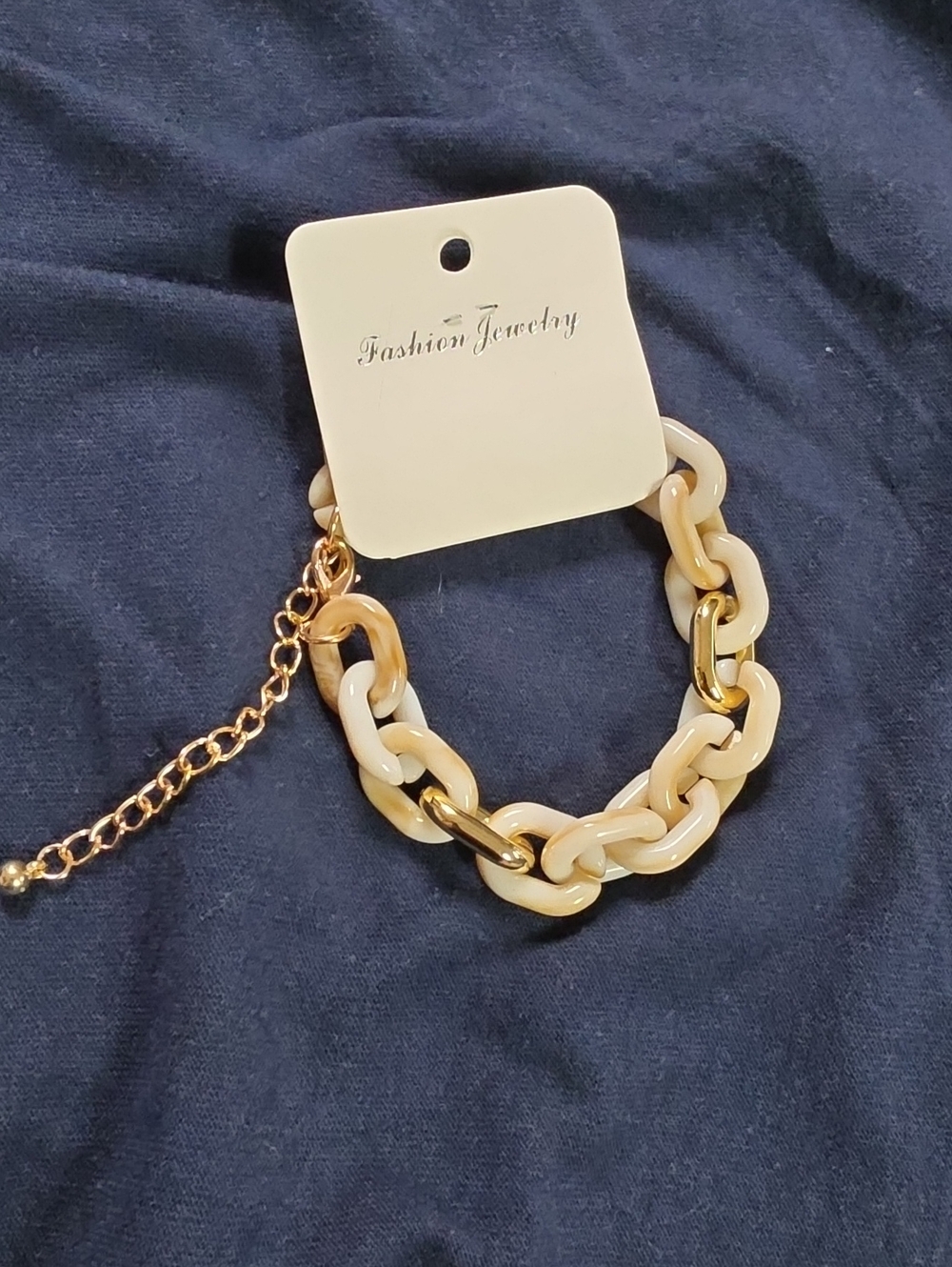 Fashion Jewelry Gold and Cream Resin Link Bracelet